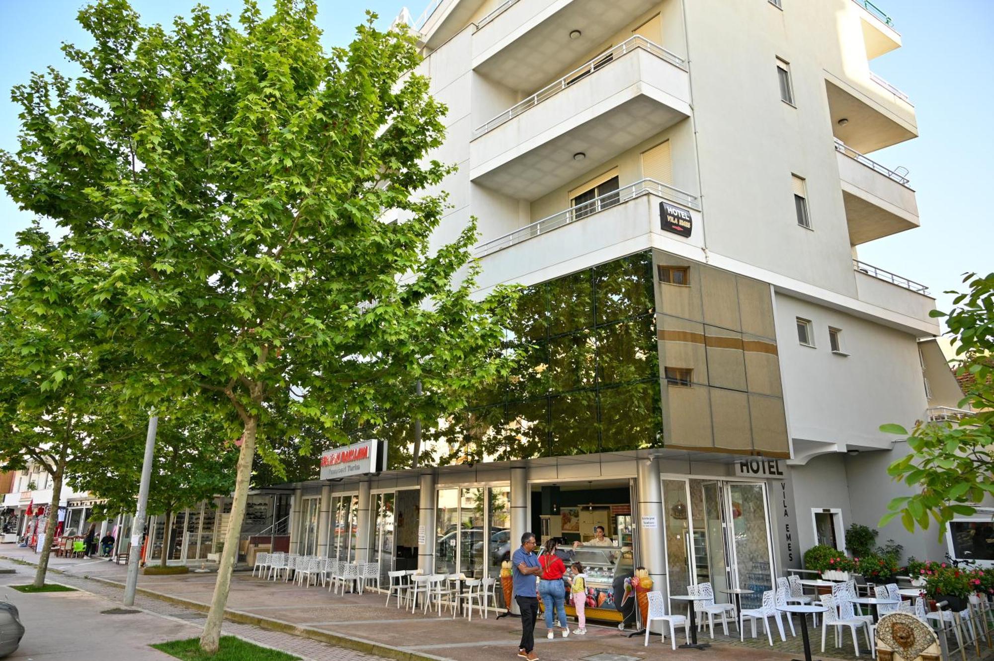 Hotel Vila Emes Durrës Exterior foto